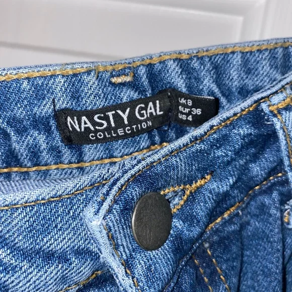 Nasty Gal Mom Jeans - Picture 1 of 3